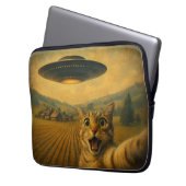 Cat Selfie mit Alien UFO Funny Cat Geschenke Laptopschutzhülle (Vorderseite Links)