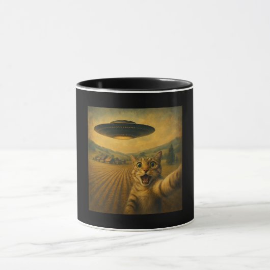 Cat Selfie mit Alien UFO Funny Cat Geschenke Tasse (Zentrum)