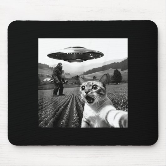 Cat Selfie With Alien Ufo Funny Cat Alien Bigfoot Mousepad (Vorne)