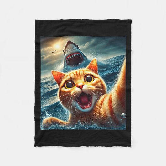 Cat Selfie With Shark Funny Fleecedecke (Vorderseite)