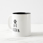 Cat Sitter Zweifarbige Tasse (Vorderseite Links)