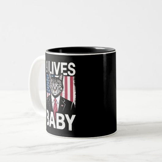 Cat Trump 9 Lives Baby Funny Trump Cat Zweifarbige Tasse (Vorderseite Links)