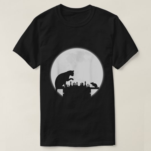 Cat vs Mouse Chess | Moonlight Strategy Art T-Shirt (Design vorne)