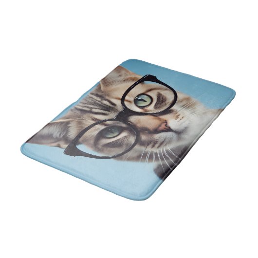 Cat Wearing Glasses Badematte (Schrägansicht)