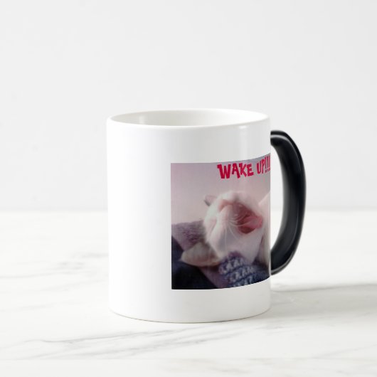 Cat Yawning Verwandlungstasse (VorderseiteRechts)