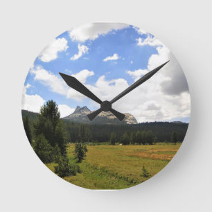 Cathedral Peak in Tuolumne Meadows, Yosemite, CA Runde Wanduhr