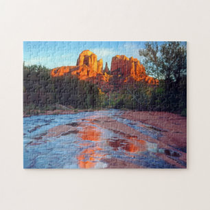 Cathedral Rock spiegelt sich bei Sonnenuntergang i Puzzle