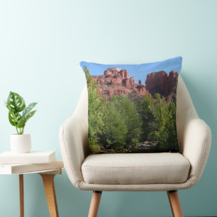 Cathedral Rock und Bach in Sedona Arizona Kissen