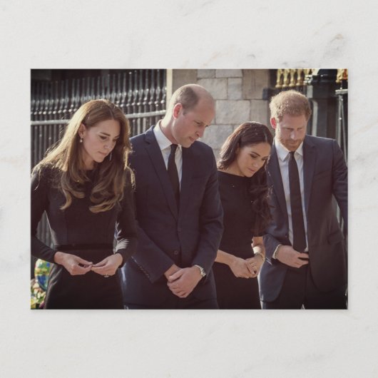 Catherine William Harry Meghan Windsor Castle 2022 Postkarte (Vorderseite)
