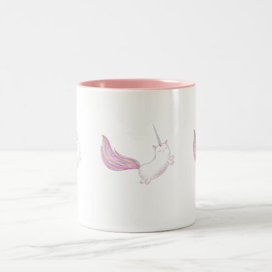 Caticorn im Flug Zweifarbige Tasse (Mittel)