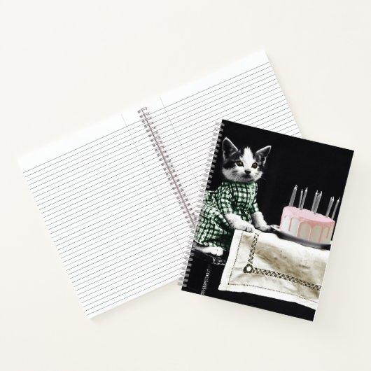 Cats celebrating a birthday with cake and candles notizblock (Innenseite)