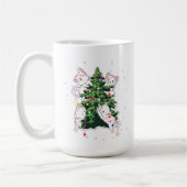 cats climbing and decorating a Christmas tree Kaffeetasse (Links)