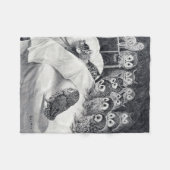 Cats Nightmare Owl Bird, Louis Wain Fleecedecke (Vorderseite (Horizontal))