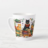 Cats Reading Books Cozy Library Scene Milchtasse (Linke Ecke)