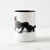 Catwoman Lurking Zweifarbige Tasse (Mittel)