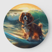Cavalier King Beach Surfmalerei Große Wanduhr (Vorderseite)