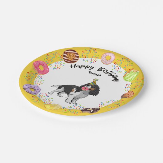Cavalier King Charles Birthday Party Paper Plate Pappteller (Schrägansicht)