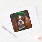 Cavalier King Charles Spaniel am St. Patrick's Day Quadratischer Aufkleber (Umschlag)