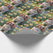 Cavalier King Charles Spaniel Frühlingsblumen Geschenkpapier (Ecke)