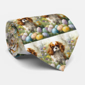 Cavalier King Charles Spaniel mit Ostereiern Krawatte (Gerollt)