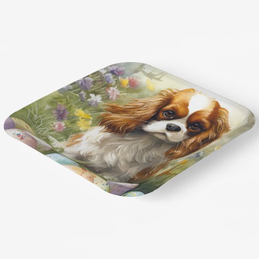 Cavalier King Charles Spaniel mit Ostereiern Pappteller (Gewinkelt)
