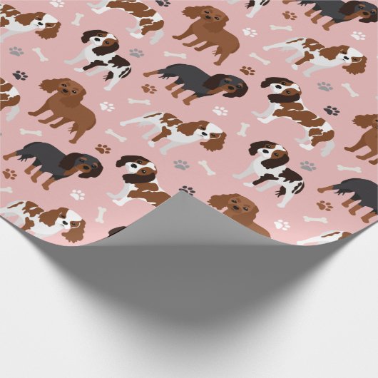Cavalier King Charles Spaniel Paws and Bones Wrapp Geschenkpapier (Ecke)