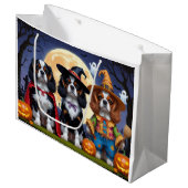 Cavalier King Charles Spaniel Pumpkin Halloween Große Geschenktüte (Vorderseite Schrägansicht)