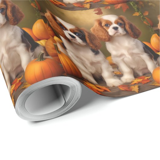 Cavalier King Charles Spaniel Puppy Autumn Pumpkin Geschenkpapier (Rolleneckpunkt)