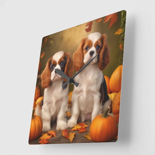 Cavalier King Charles Spaniel Puppy Autumn Pumpkin Quadratische Wanduhr (Winkel)