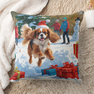 Cavalier King Charles Spaniel Schnee mit Weihnacht Kissen