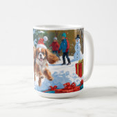 Cavalier King Charles Spaniel Snow mit Weihnachten Kaffeetasse (VorderseiteRechts)