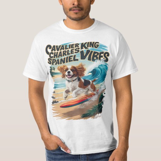 Cavalier King Charles Spaniel Surfing T-Shirt (Vorderseite)