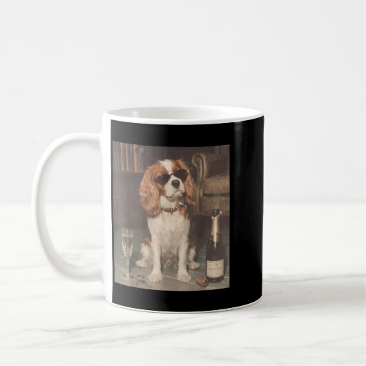 Cavalier King Charles trinkt Champagner Lustig Kaffeetasse (Links)