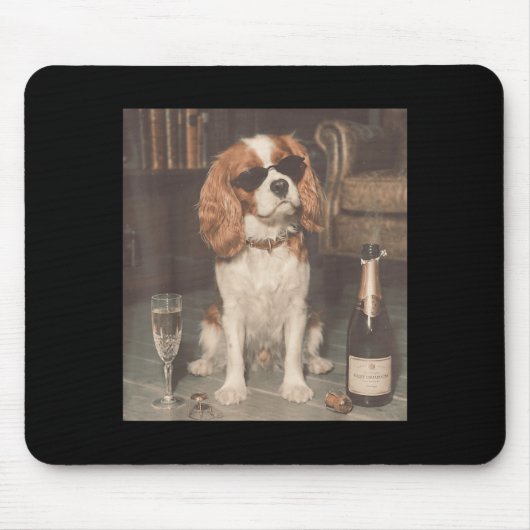 Cavalier King Charles trinkt Champagner Lustig Mousepad (Vorne)