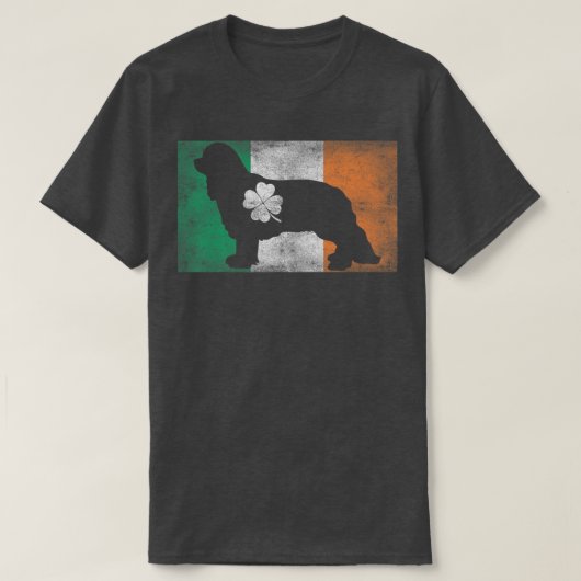 Cavalier King CharlesPatrick's Day Irish Flag Sain T-Shirt (Design vorne)