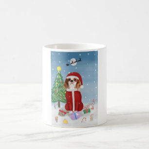 Cavalier King Dog in Snow mit Weihnachtsgeschenken Kaffeetasse