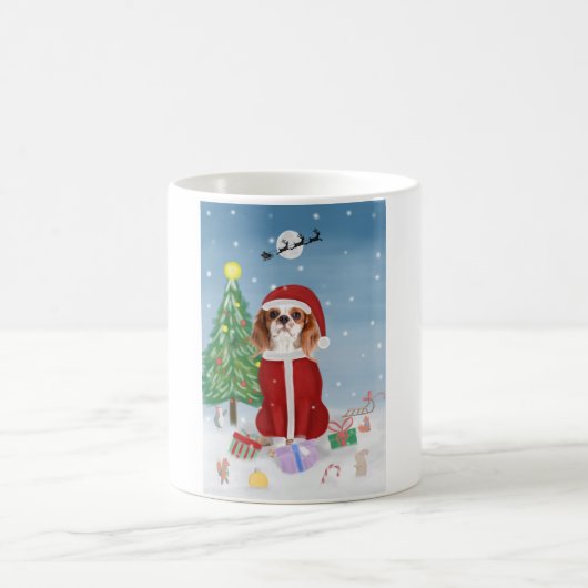 Cavalier King Dog in Snow mit Weihnachtsgeschenken Kaffeetasse (Mittel)