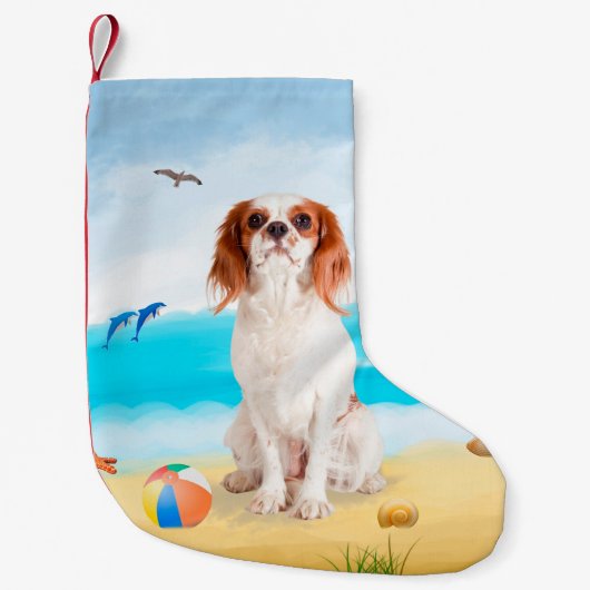 Cavalier King Dog on Beach Kleiner Weihnachtsstrumpf (Vorderseite)