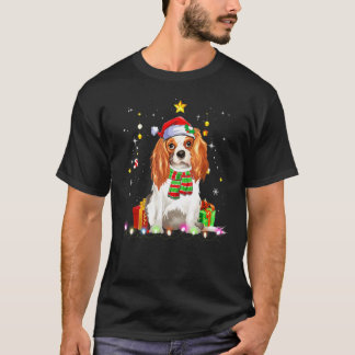 Cavalier King Hund Santa Weihnachtsbaum Lichter Xm T-Shirt