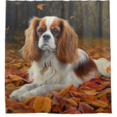 Cavalier King im Herbst Leaves Fall Inspiriert Duschvorhang (Vorderseite)