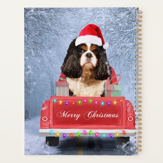 Cavalier King in Snow sitzend im Weihnachtswagen Planer (Rückseite)