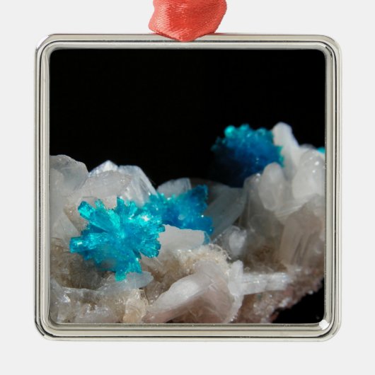Cavansite auf Stilbite Ornament Aus Metall (Vorne)