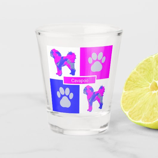 Cavapoo Silhouette Dog & Paw Pink und Blue Square Schnapsglas (Vorderseite)