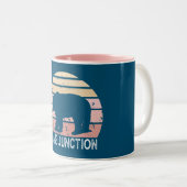 Cave Junction Oregon Retro Bear Zweifarbige Tasse (VorderseiteRechts)