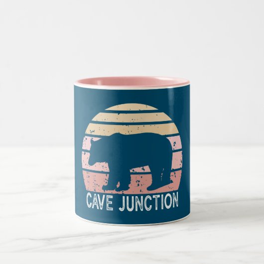 Cave Junction Oregon Retro Bear Zweifarbige Tasse (Mittel)