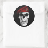 cavera1 runder aufkleber (Tasche)