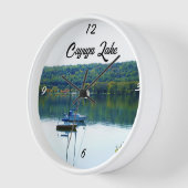 CAYUGA LAKE IN AUTUMN UHR (Winkel)