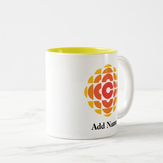 CBC 1974 Logo Personalisiert Zwei-Tonen-Tasse Zweifarbige Tasse (VorderseiteRechts)