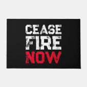 Cease Fire Now white red black grunge anti war Fußmatte (Vorderseite)