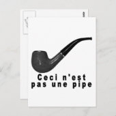 Ceci n'est pas une pipe scribble Shirt.png Postkarte (Vorne/Hinten)